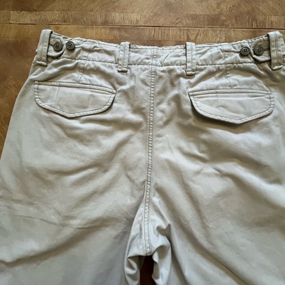GAP Tan Heavyweight Flat Front Shorts – Size 36 (Adjustable Waist) - Picture 12 of 13
